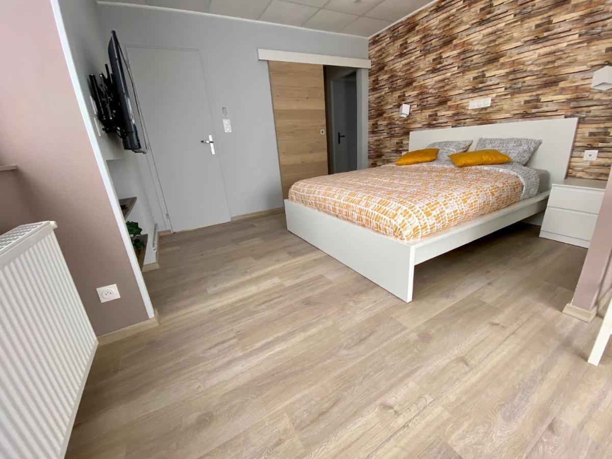 Logements Equipes A Onnaing Avec Espace Balneo En Option Proche Toyota, Autoroute Et Valenciennes Kültér fotó